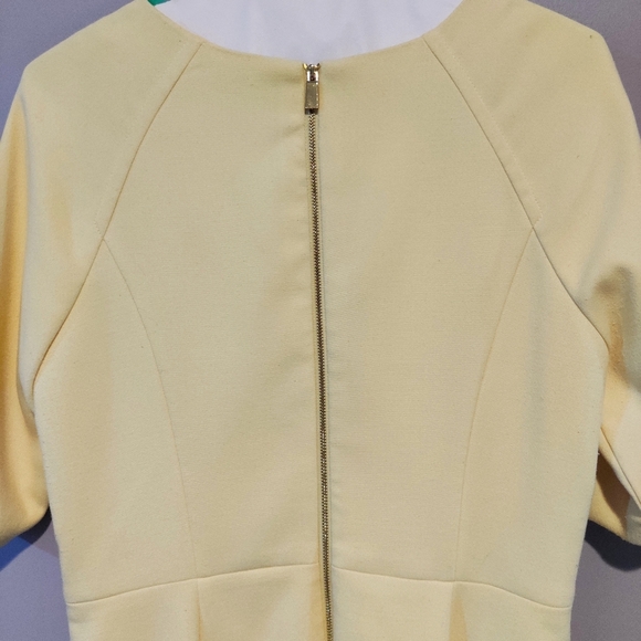 A-line Fitted Vince Camuto knee-length Dress - Picture 4 of 5